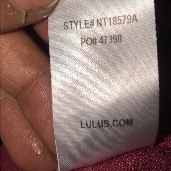 Lulus Deep V-neck Ribbed Sweater Women's Size Small Burgundy Red Knit Top - Picture 7 of 8